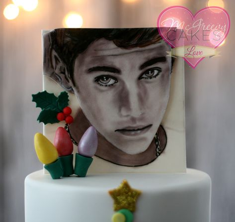 Justin Bieber Fondant Painting | Cakeheads Painting On Fondant, Lovely Cake, Decorating Videos, Fondant Tutorial, Best Chocolate Cake, Fondant Decorations, Fondant Toppers, Painted Cakes, The Magic Of Christmas