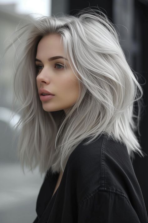 Long Sleek Hair, Silver Haired Beauties, Grey White Hair, Gorgeous Gray Hair, Grey Hair Inspiration, Beautiful Gray Hair, Gorgeous Hair Color, Silver Hair Color, Silver Grey Hair