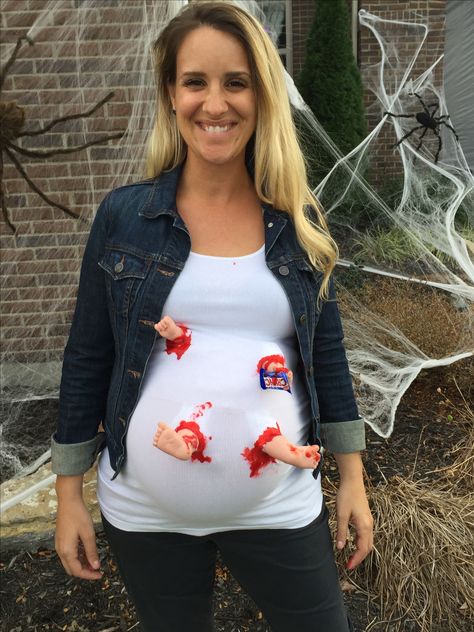 Pregnancy Halloween Costume Halloween Costumes Pregnant Women, Maternity Halloween, Original Halloween Costumes, Halloween Maternity, Pregnancy Costumes, Pregnant Halloween Costumes, Kid Halloween, Women Halloween Costume Ideas, Halloween Creative