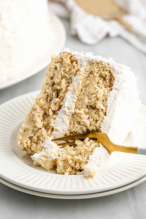 Cmpa Recipes, Vegan Cake Frosting, Vegan Coconut Cake, Jessica In The Kitchen, Vegan Apple Cake, Fluffy Cream Cheese Frosting, Tender Coconut, Coconut Cream Cake, Baking Projects