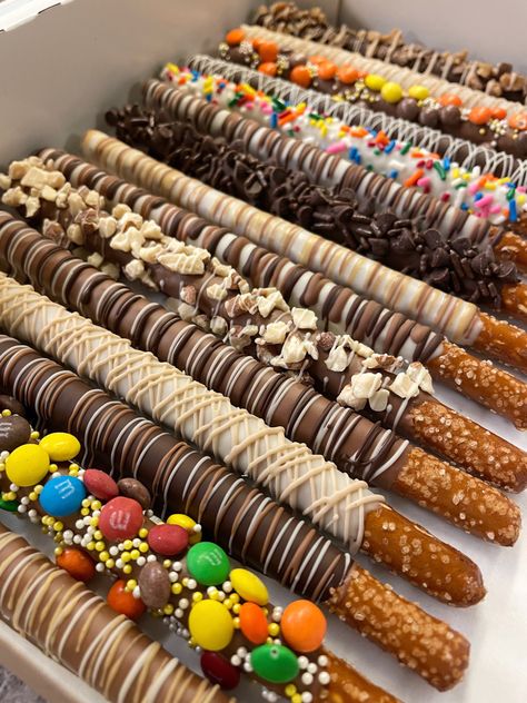 Beary First Birthday Party, Beary First Birthday, Chocolate Dipped Pretzel Rods, Covered Pretzel Rods, Dipped Pretzel Rods, Chocolate Covered Pretzel, Chocolate Covered Pretzel Rods, Food Business Ideas, Chocolate Dipped Pretzels