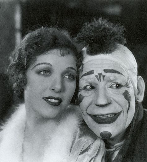 "Laugh,Clown,Laugh" 1928 Lon Chaney and Loretta Young Vintage Clowns, 1000 Faces, Silent Films, Angela Carter, Circus Costumes, Dead Of Night, Lon Chaney, Movie Makeup, Loretta Young