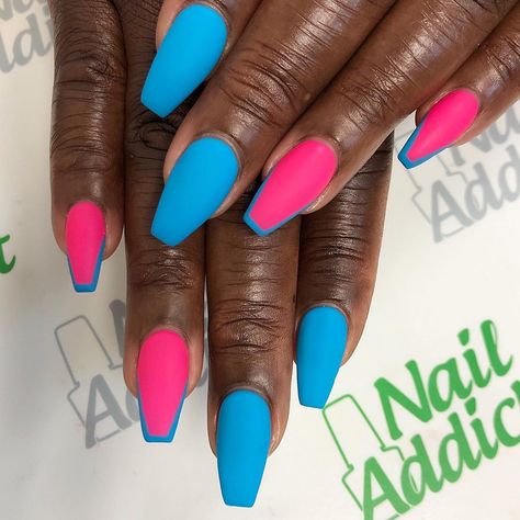 Summer matte August Nails Acrylic, Overlay Nail Designs, Simple Elegant Nail Art, Summer Nails Matte, Matte Nails Ideas, Simple Elegant Nails, Gender Reveal Nails, Nails Ideas Summer, Wine Red Nails Acrylic