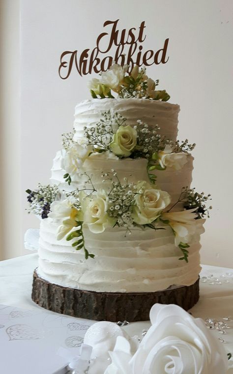 Nikkah Cake Designs, Nikkah Theme Cake, Nikkah Cake Ideas Simple, Small Nikkah Ideas At Home, Nikah Mubarak Cake, Nikah Cake, Nikkah Preparation, Nikah Decor, Nikah Ceremony