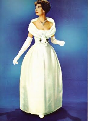 Fashion 1950, Dior Dresses, Vintage Fashion 1950s, Fifties Fashion, Fashion 1950s, French Fashion Designers, Vintage Gowns, Vintage Couture, Vestidos Vintage