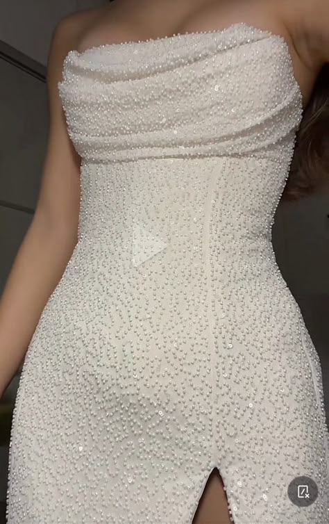 White Fancy Dresses, Dress 18th Birthday, Sparkly White Dress, Prom 2024, Wifey Material, Wedding Reception Dress, Prom Ideas, Prom Dress Inspiration, Dress Hairstyles