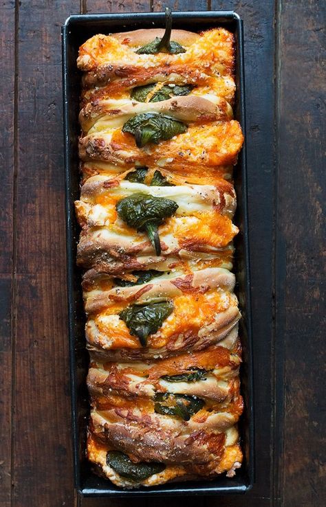 Jalapeno Bread Recipes, Savory Cream Cheese Recipes, Roasted Jalapeños, Roasted Jalapenos, Jalapeño Bread, Filled Bread, Bread Pull Apart Recipes, Cheese Cheddar, Jalapeno Popper