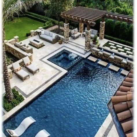 Swimming Pool Designs ✨️ Outdoor Patio Ideas Backyards, Moderne Pools, Dream Backyard Pool, Pools Backyard Inground, Swimming Pool Landscaping, Luxury Swimming Pools, Luxury Pools, Backyard Pool Landscaping, Pool Construction