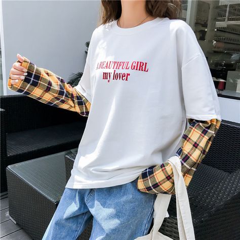 Fake two-piece plaid stitching letter long-sleeved T-shirt Hoodie Under Shirt Outfit, Shirts Trendy, Old School Fashion, Korean Fashion Women, Tshirt Outfits, Chic Fashion, Casual Style Outfits, Shirt Women, Online Clothing