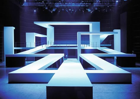 Catwalks Interaktives Design, Catwalk Design, Tv Set Design, Stage Set Design, Set Design Theatre, Graphisches Design, Event Stage, Concert Stage, Theatre Design