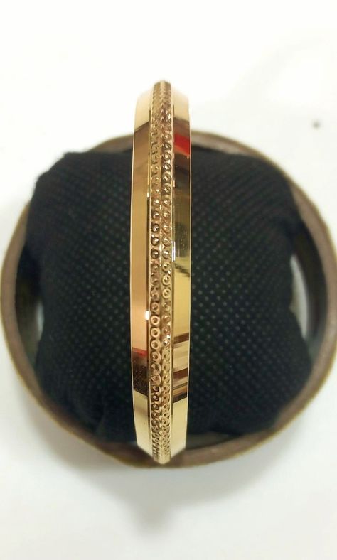 Gents Bangle Gold, Boys Kada Design Gold, Punjabi Kada Designs Gold For Men, Men Gold Kada, Gold Design Jewellery, Gold Kada Design, Gold Bengal, 40th Birthday Cake For Women, Punjabi Kada