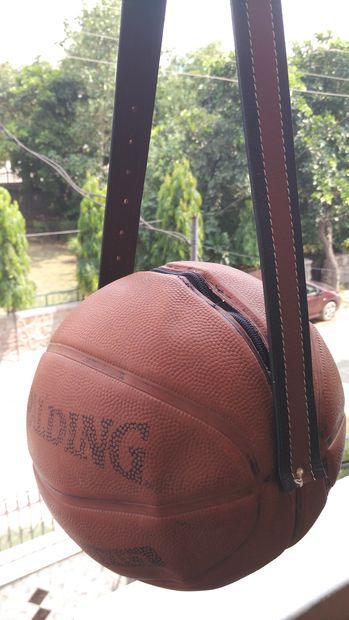 Give your beloved basketball a second life. Basketball Furniture, Upcycle Bag, Upcycled Bags, Basketball Bag, Tailor Scissors, Upcycled Bag, Wall Piece, Upcycle Recycle, Recycled Items