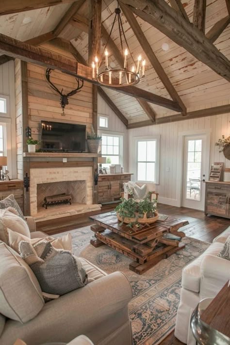 Southern House Decor, Coastal Ranch, Southern Living Rooms, Lakehouse Living Room, Living Room Redesign, Barn House Interior, Country Style Living Room, Vaulted Ceiling Living Room, Log Cabin Interior