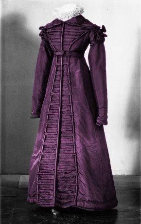 regency redingote - Google Search Womens Overcoat, 1820s Fashion, Regency Era Fashion, 1800s Fashion, Regency Dress, Regency Fashion, 19th Century Fashion, Period Outfit, Retro Mode