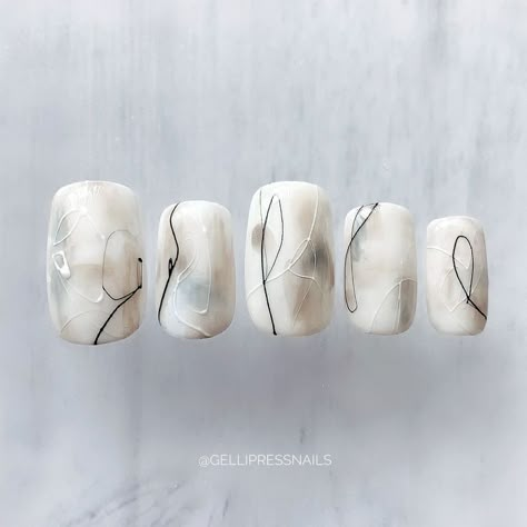 Minimalist Nails Korean, White Nails Abstract, Korean Press On Nails, Abstract Art Nails, Press On Nails White, Nails Japanese, Nails Abstract, Nails Korean, Japan Nail