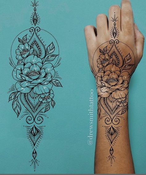 Wrist Hand Tattoo, Mandala Wrist Tattoo, Feminine Shoulder Tattoos, Mandala Hand Tattoos, Henna Inspired Tattoos, Cool Wrist Tattoos, Hand And Finger Tattoos, Pretty Hand Tattoos, Tattoos For Women Half Sleeve