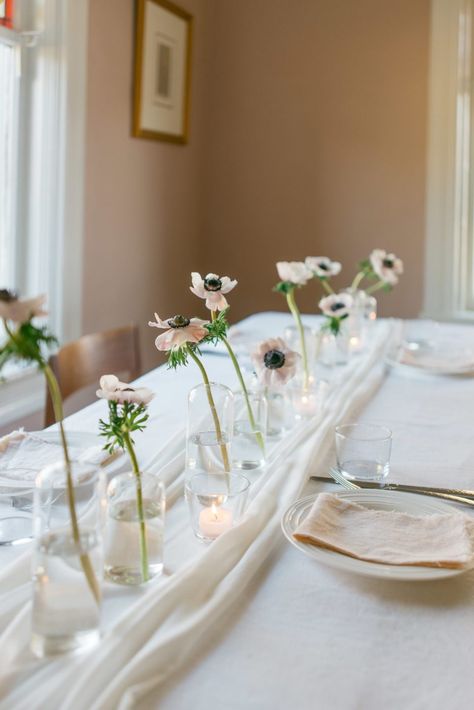 Rectangle Table Centerpieces, Long Table Decorations, Bud Vases Wedding, 2023 Minimalist, Floral Centrepieces, Bud Vase Centerpiece, Instagram Minimalist, Long Table Wedding, Simple Wedding Centerpieces