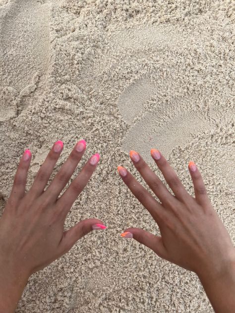 Multi Color French Tip Nails, Multi Colored French Tip Nails, Coral French Tip Nails, Costa Rica Nails, Multi Colored Nails Summer, Summer Nails Preppy, Simple Vacation Nails, Back To School Nails For Teens, Beach Nails Aesthetic