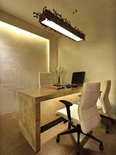 Law Office Design, Tire Table, Office Cabin Design, Modern Interior Design Ideas, Office Furniture Layout, Small Office Design Interior, Cheap Office Furniture, Small Office Design, Medical Office Design