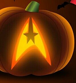 Star Trek Halloween pumpkin Star Trek Halloween Decorations, Dr Who Pumpkin Carving, Doctor Who Pumpkin Carving Templates, Star Trek Pumpkin Carving, Zelda Pumpkin Carving Stencils, Star Trek Symbol Logo, Star Trek Artwork, Pumpkin Carvings Stencils, Star Trek Enterprise