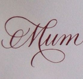 Mum tattoo font/design Mum Wrist Tattoo, Mom Script Tattoo, Mother Word Tattoo, Tattoo Ideas Female Mum, Mum Tattoo Ideas For Daughter, Mom Word Tattoo, Small Mum Tattoo, Mum Calligraphy, Tattoos For Your Mum