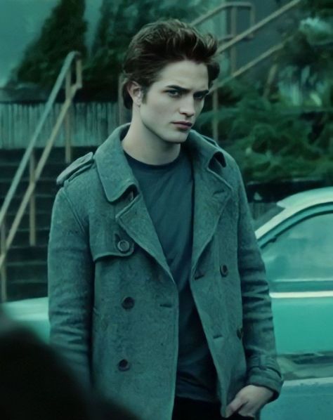 Edward Cullen Icon, Edward Cullen Robert Pattinson, Twilight Jokes, Twilight Outfits, Edward Hall, Twilight 2008, Robert Pattinson Twilight, Twilight Edward, Twilight Series