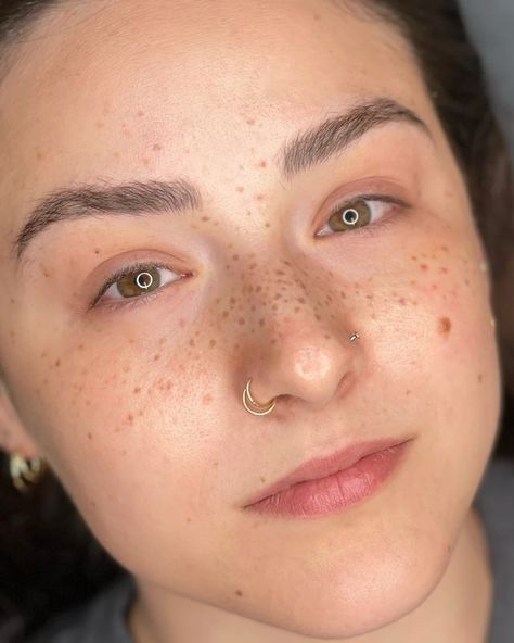 FRECKLES Freckle Pattern, Freckles Tattoo, Freckle Tattoo, Cosmetic Tattooing, Fake Freckles, Female Drawing, Cosmetic Tattoo, Drawing Artist, Body Mods