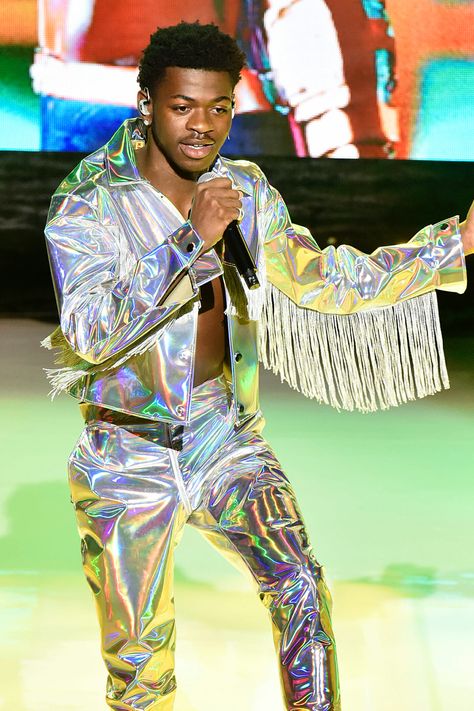 Outfits Concert, Disco Glam, Shimmery Dress, Space Cowboys, Gq Men, Cowboy Outfits, Disco Outfit, Futuristic Fashion, Best Style