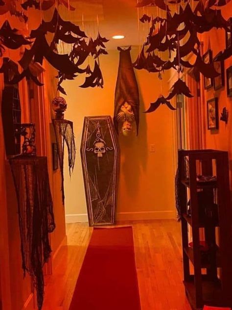 22 Vampire Themed Halloween Party Ideas - Lady Celebrations Vampire Ball Party Ideas, Halloween Party Photo Op, Vampire Ball Decorations, Vampire Masquerade Ball Aesthetic, Vampire Party Aesthetic, Vampire House Aesthetic, Vampiros Aesthetic, Goonies Halloween, Gothic Masquerade