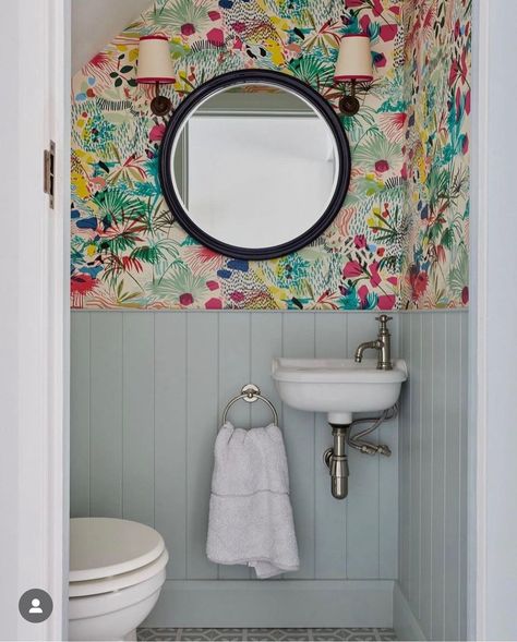 30 Prettiest Small Bathroom Wallpaper Ideas To Decorate Your Bathroom Small Bathroom Floral Wallpaper, Whimsical Powder Room, Tiny Half Bathroom Ideas, Small Bathroom Wallpaper Ideas, Wallpaper Toilet, Tiny Powder Room, Bathroom Wallpaper Ideas, Small Bathroom Wallpaper, Beadboard Wainscoting