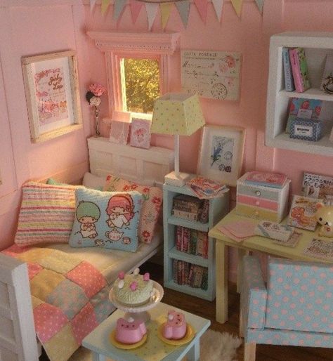 Bedroom Kawaii, Nightstand Shelf, Miniature Bedroom, Candy Pastel, Rainbow Bedroom, Room Boxes, Wall Desk, Miniature Rooms, Castle Designs