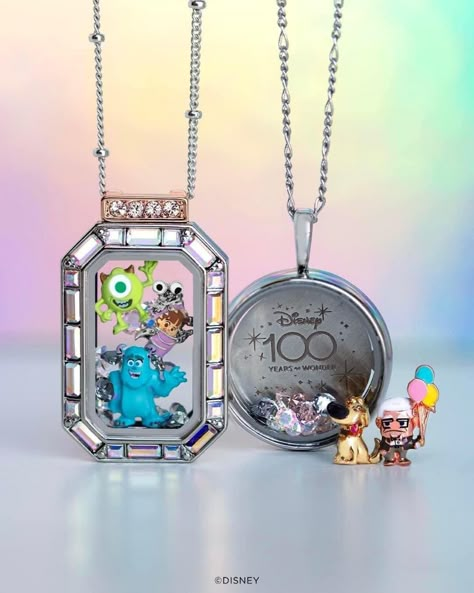 Disney Pandora Bracelet, Disney Princess Jewelry, Boo Monsters Inc, Pandora Bracelet Charms Ideas, Pandora Bracelet Designs, Blue Monster, Living Locket, Mike Wazowski, Disney Figurines