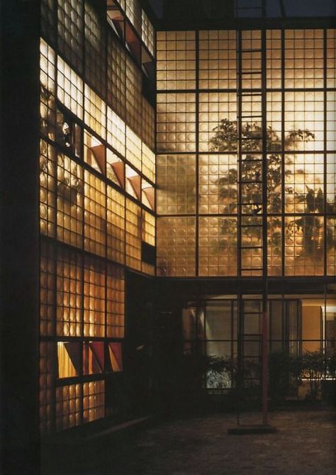 PIERRE CHAREAU, La Maison de Verre, Paris, 1928. / Pinterest Pierre Chareau, Japan Summer, Glass Brick, Glass Facades, Facade Architecture, Glass Blocks, Brutalism, Glass House, The Building