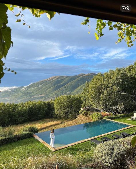 Italy Instagram, Hotel Garden, Italy House, Pool View, Luxury Travel Destinations, Umbria Italy, Umbria, Oh The Places Youll Go, Dream Home Design