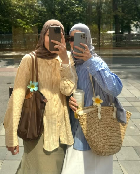 Aesthetic Cute Summer Outfits, Hijabi Girl Outfit Summer, Hijab Shirt Outfit, White Maxi Skirt Outfit Modest, How To Style A White Maxi Skirt, Hijabi Summer Aesthetic, Maxi Skirt Hijab Outfits, Skirt Hijabi Outfits, Hijabi Outfits For Summer