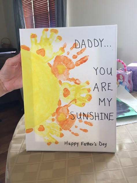 Father’s Day Painting From Toddler, Father’s Day Diy Kids Canvas, Mother Day Painting For Kids, Dad Birthday Crafts Toddler, Fathers Day Crafts Painting, Father’s Day Arts And Crafts Toddler, Kids Father’s Day Painting Ideas, Father’s Day Painting Diy, Father’s Day Crafts For Kids One Year Old