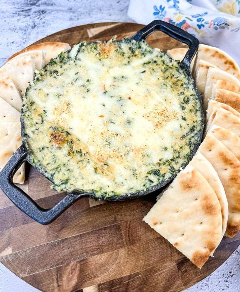 Spinach and Brie Dip - Cook What You Love Brie Dip, Brie Cheese Recipes, Spinach Dip Recipe, Brie Recipes, Best Appetizer Recipes, Spinach Dip, Bread Bowls, Frozen Spinach, Best Appetizers