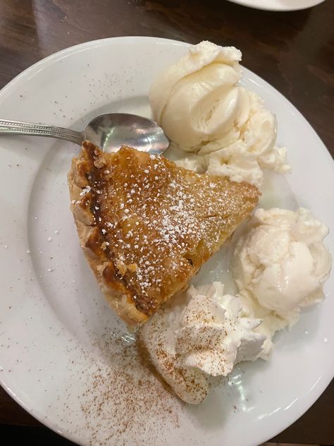 apple pie & ice cream Apple Pie With Ice Cream Aesthetic, Apple Pie And Ice Cream Aesthetic, Apple Pie And Ice Cream, Apple Crumble Ice Cream, Apple Pie Aesthetic, Apple Pie With Ice Cream, Pie Aesthetic, Apple Pie Ice Cream, Cafe Ice Cream