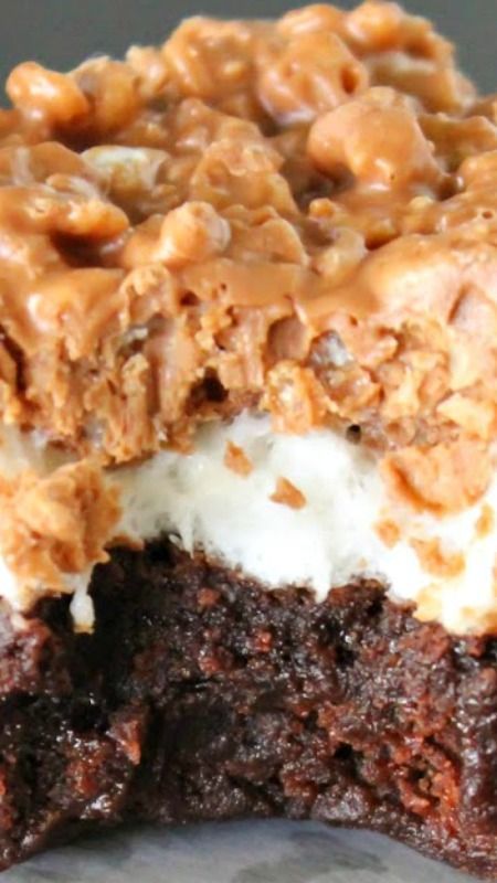 Best Bar Recipes Ever, Crunch Brownies, Yummy Bars, Marshmallow Desserts, Butter Crunch, Peanut Butter Crunch, Brownie Desserts, Pineapple Smoothie, Bar Recipes