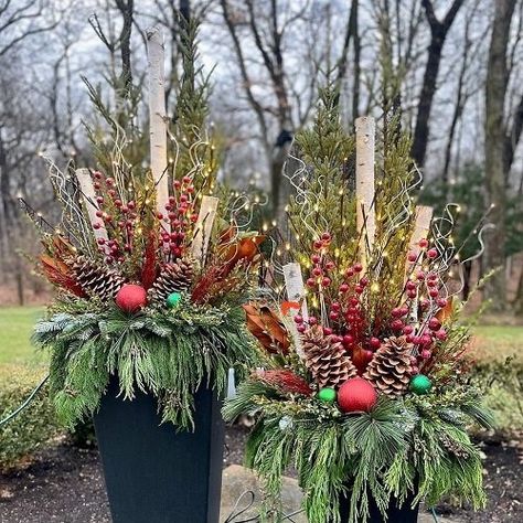 25 Best Winter Planters for Front Porch | Balcony Garden Web Outdoor Christmas Planters Winter Porch, Winter Planters Front Porches, Planters For Front Porch, Holiday Urn, Winter Planter Ideas, Front Porch Balcony, Outdoor Holiday Planters, Front Porch Flower Pots, Recycled Christmas Decorations