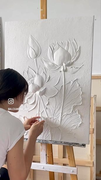 #картиныназаказ #барельеф #рельефнаяживопись Sculpture Art Projects, Drywall Art, Diy Abstract Canvas Art, Abstract Art Diy, Plaster Wall Art, Diy Canvas Wall Art, Clay Wall Art, Soyut Sanat Tabloları, Painting Art Lesson