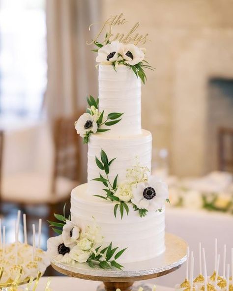 Amazing Wedding Productions on Instagram: "That CAKE! Do the Anemones catch your eye as well? 👀 Lauren & Jordan Photographer: @brookeimages Venue: @oysterbayyachtclub" Simple Wedding Cake Anemone, Wedding Cake With Anemone Flowers, Anemone Wedding Cake, Wedding Cake Anemone, Anemone Cake, Anemone Wedding, Cake Tables, White Anemone, Simple Wedding Cake