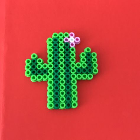 Taco Perler Bead Patterns, Cactus Perler Bead Pattern, Fuse Bead Patterns Small And Easy, Food Perler Bead Patterns, Perler Beads Cactus, Perler Bead Food, Hama Beads Aesthetic, Bead Aesthetic, Alpha Loom Patterns