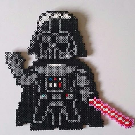 Darth Vader Darth Vader Perler Beads, Darth Vader Pixel Art, Perler Bead Ornaments Pattern, Melt Beads Patterns, Perler Ideas, Hamma Beads, Perler Crafts, Melty Beads, Melting Beads