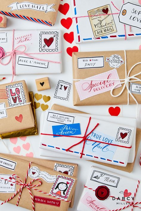 Chocolate bars become Valentine packages with printable stamps labels and decoration | Darcy Miller #valentine #valentinesday #lovenote #giftidea #forkids #forparents #activity #sweet #treat #idea #inspo #inspiration #mail #snailmail #giftidea #customize #personalize #favor #hersheys Personalized Chocolate Bars, Martha Weddings, Chocolate Wrapping, Valentine's Party, Diy Valentine's Cards, Valentines Day Food, Valentine Chocolate, Diy Valentine's Day, Heart Day