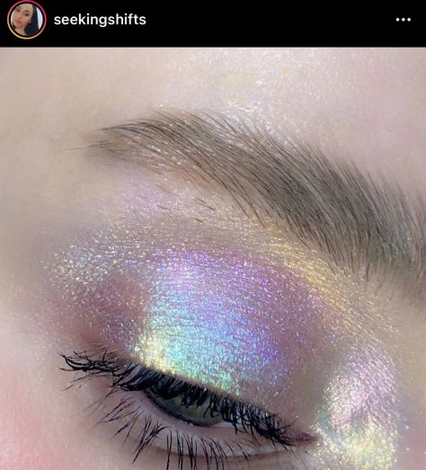 Extraordinary Makeup, Holographic Eyeshadow, Iridescent Eyeshadow, Iridescent Makeup, Silver Eye Makeup, My Vanity, Face Charts, Make Up Tutorials, Red Giant