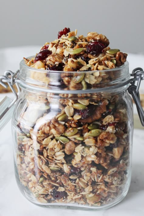 Healthy Homemade Granola, Quinoa Granola, Easy Granola Recipe, Homemade Granola Healthy, Granola Recipe Healthy, Easy Granola, Granola Recipe Homemade, Granola Healthy, Granola Recipe