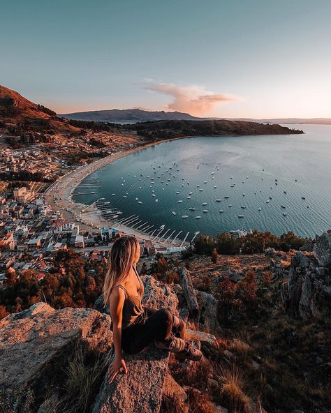 3,245 Me gusta, 83 comentarios - Bolivia (@bolivia) en Instagram: "#Copacabana, #Bolivia. 📷: @eyeofshe" Copacabana Bolivia, South America Travel Photography, Beautiful Beaches Paradise, Bolivia Travel, Lake Titicaca, Vacation Goals, Destination Voyage, Nightlife Travel, Travel South