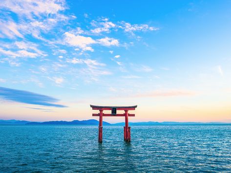 24 Hours in Shiga: A One-Day Itinerary for Exploring Lake Biwa and Surrounds Himeji Castle, Torii Gate, Japan Culture, Shiga, Visit Japan, Fishing Villages, Great Lakes, Nature Travel, Japan Travel