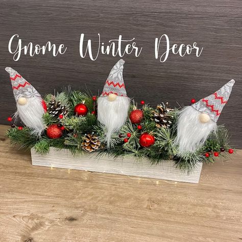 Gnome Winter Decor Christmas Arrangement Table Centerpiece - Etsy Canada Gnomes Decor Christmas Decorations, Gnome Table Centerpieces, Gnome Christmas Table Decor, Christmas Table Centres, Christmas Tray Decor Ideas, Winter Tray Decor, Gnome Centerpiece, Woodland Gnomes, Gnome Christmas Decor